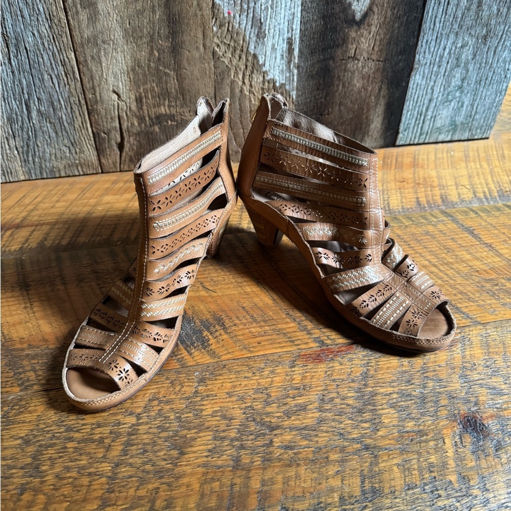 Pikolinos Java strappy gladiator sandals Size 40 = 9-9.5 - Picture 5 of 14